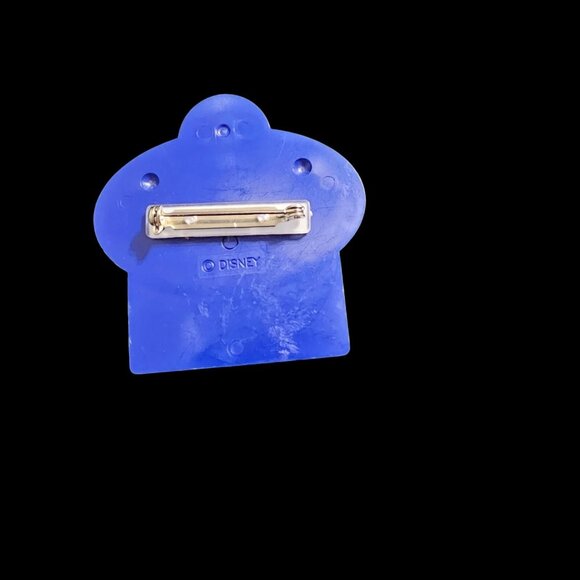 Walt Disney World Cinderella Castle Cast Member Name Tag AMY Espanol - Picture 5 of 5